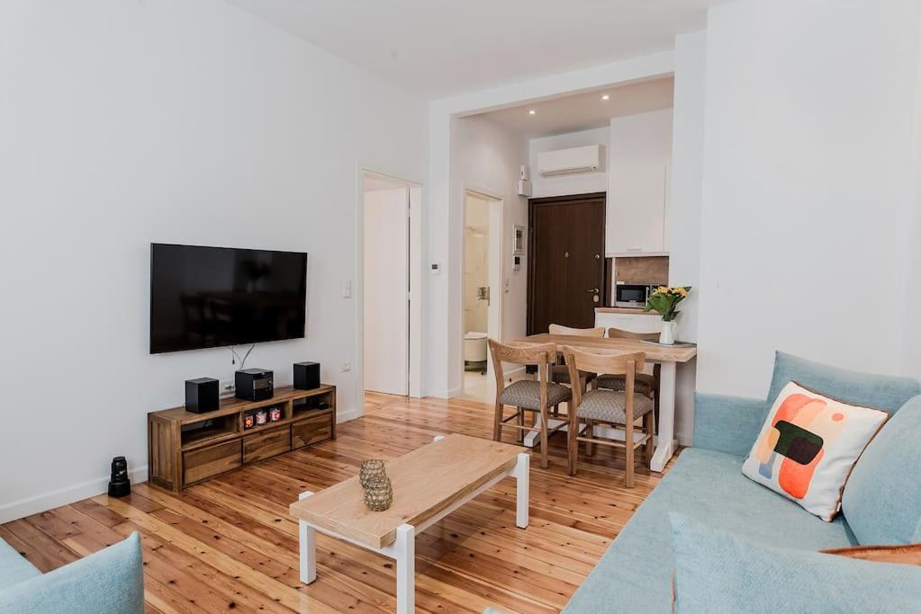 BEAUTIFUL ΝΕW CENTRAL APPARTMENT - image 4
