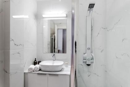 BEAUTIFUL ΝΕW CENTRAL APPARTMENT - image 8