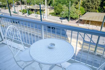 Lush Sapphire apt. in the heart of Athens! - image 16