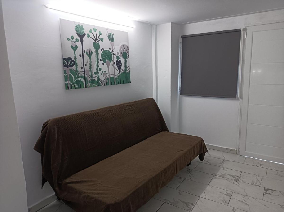 Apartment Dipla - image 4