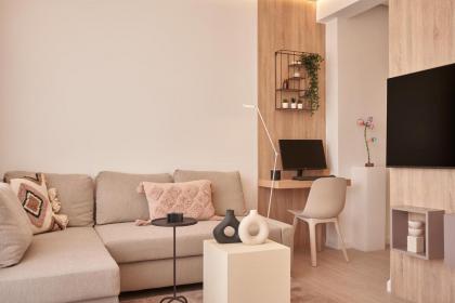 Charitos Heights Boutique Apt II Kolonaki - image 3