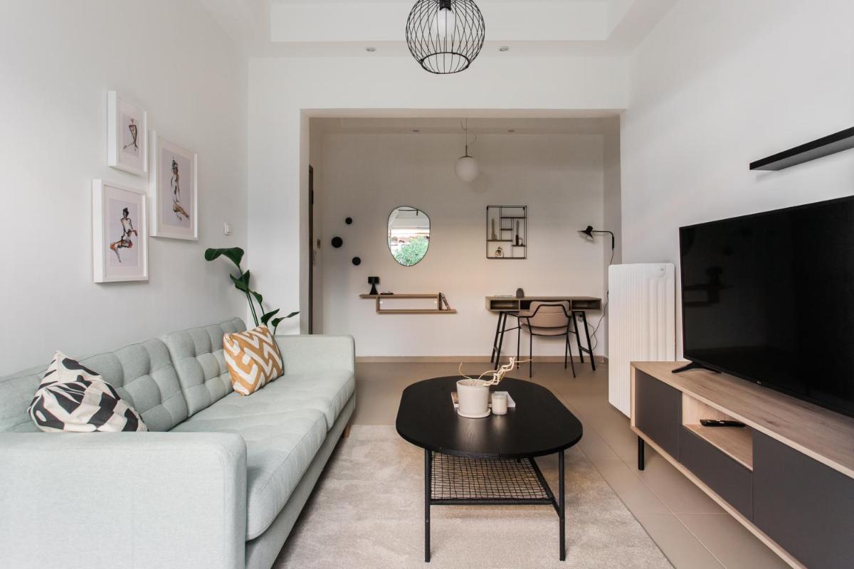Groovy 2BR Apartment in Koukaki by UPSTREET - image 4
