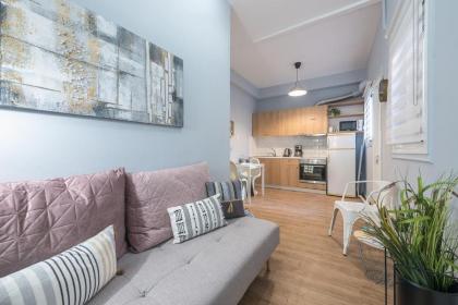 Urban City Apartment by CloudKeys - image 13
