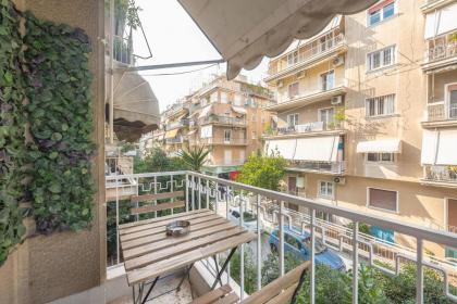 Urban City Apartment by CloudKeys - image 17