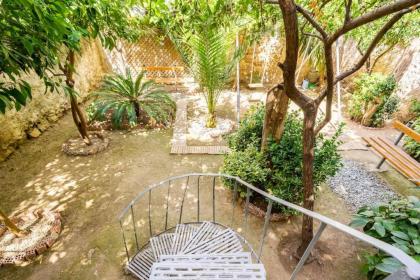 Secret Garden Downtown - image 4