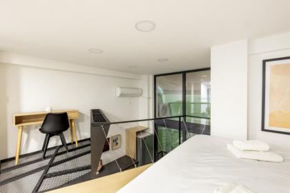 On Air Top Designed Gem - image 11