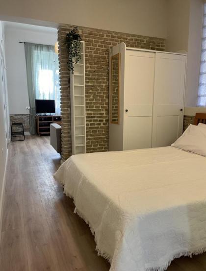 ak apartments - image 2
