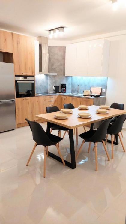 Wonderful apartment in Acropolis - image 11