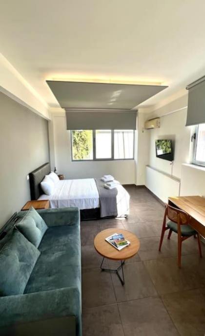 Acropolis View Apartment Athens Downtown - image 18