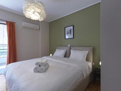 2 bedroom apartment close to children's hospital - image 15
