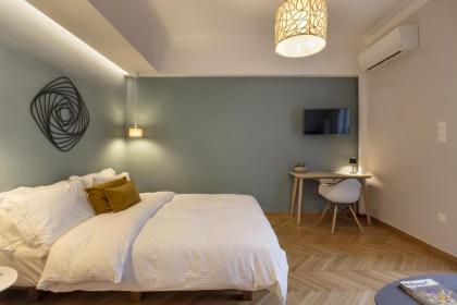 A rare eclectic luxurious stay at Syntagma - image 2