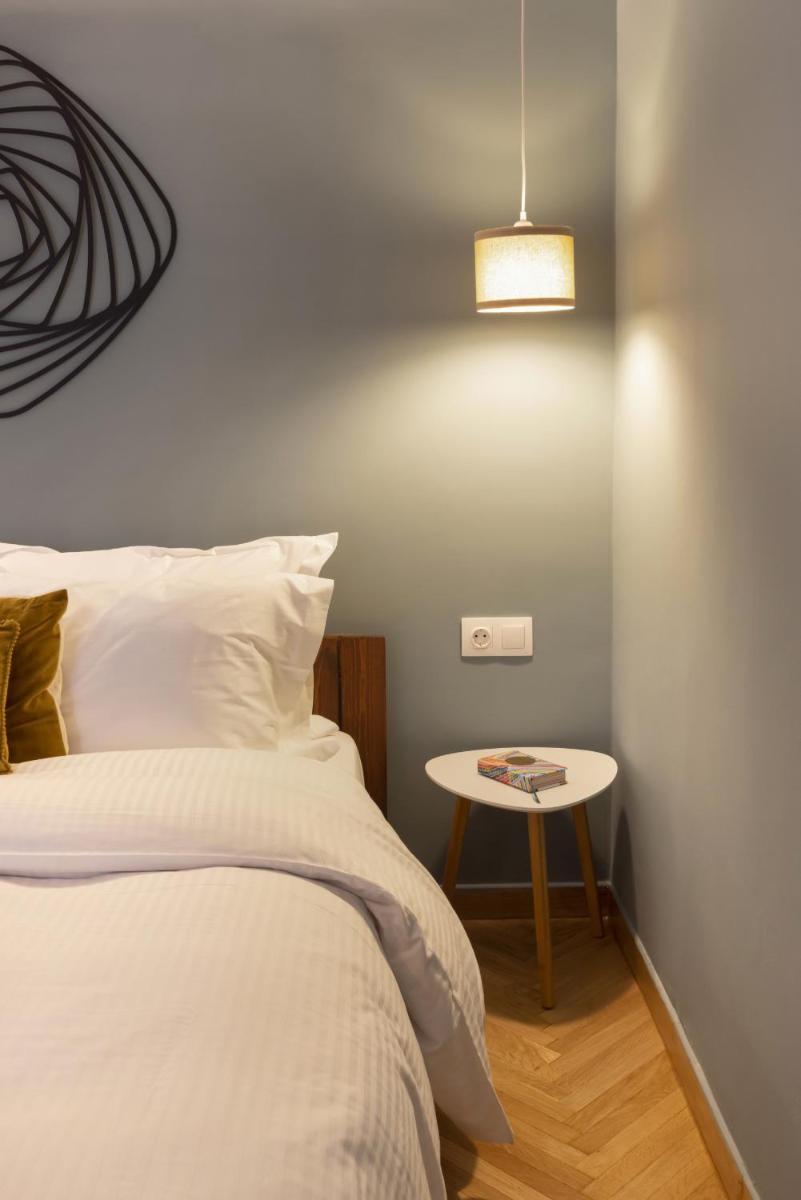 A rare eclectic luxurious stay at Syntagma - image 5