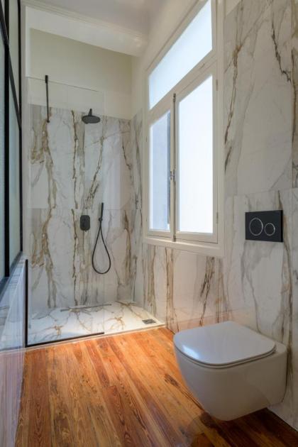 An Outstanding 3 bdrm Apartment in the Heart of Athens - image 13