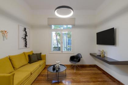 An Outstanding 3 bdrm Apartment in the Heart of Athens - image 17