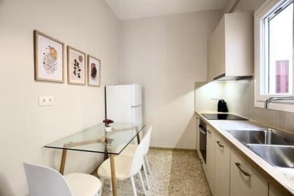 Cosy Nektariou - image 12