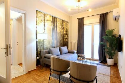 Cosy Nektariou - image 13