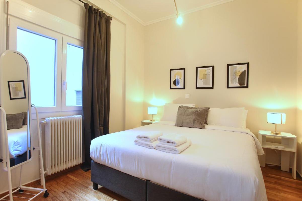 Cosy Nektariou - image 6