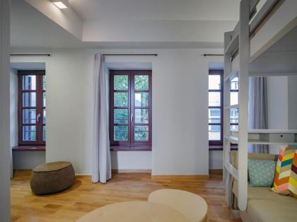 A Neoclassical Mansion in Athens - image 12