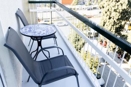 Comfort Sunny Hub with 2 bdr - image 5