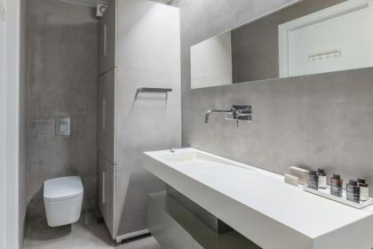 Elegant 2BR Apartment in Kolonaki by UPSTREET - image 16