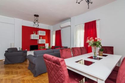Adorable 2 Bedrooms Apartment in Athens - image 10