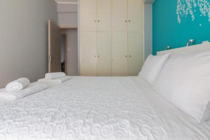 Adorable 2 Bedrooms Apartment in Athens - image 17