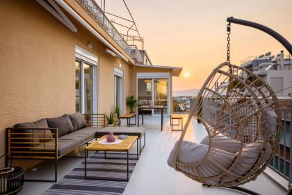 The H Experience - Urban 2BD Rooftop Athens Center - image 3