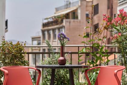 DWELL - Elegant City Stay - Brand new boutique hotel - image 12