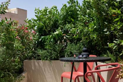 DWELL - Elegant City Stay - Brand new boutique hotel - image 15