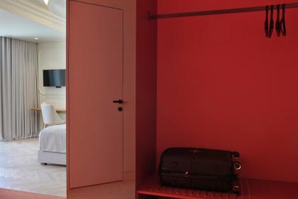 DWELL - Elegant City Stay - Brand new boutique hotel - image 4