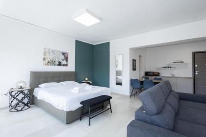 Hip And Fun Apt B
