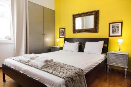 Chic 1 Bedroom Heaven in the Heart of Athens - image 2