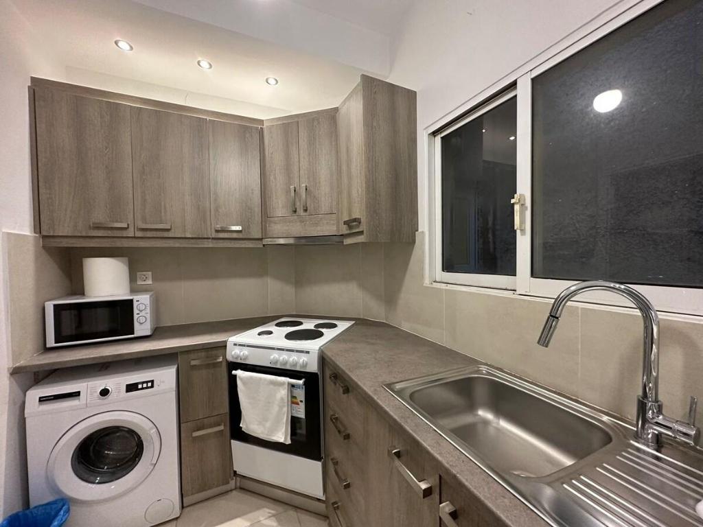 WSD New Comfy 2BD with Balcony near Metro - image 7
