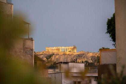 Explore Athens Heart on Foot with Rooftop Deck - image 4