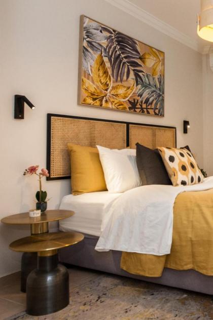 The BOHO Suite Sophisticated Cozy 1-Bedroom apt - image 5