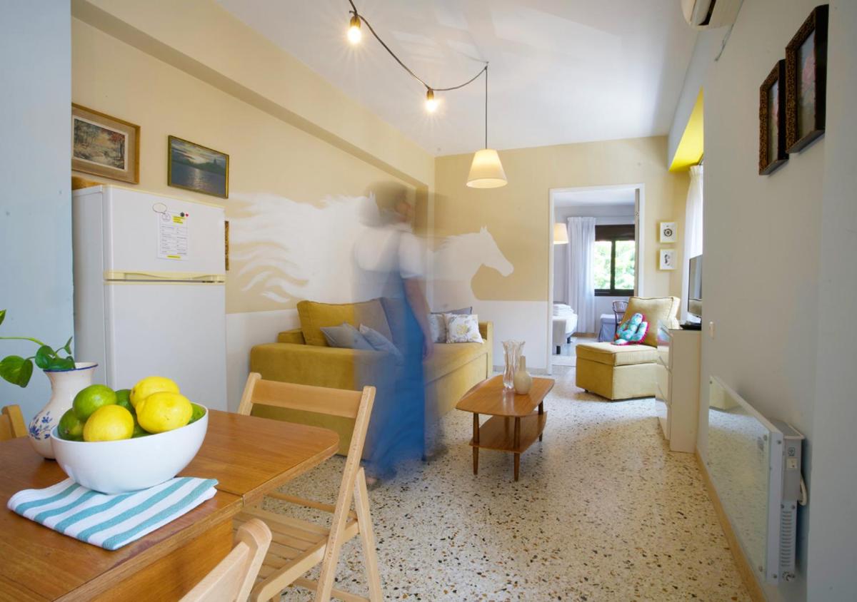 Live in Athens PSYRRI Meet Me Here Apartments - image 5