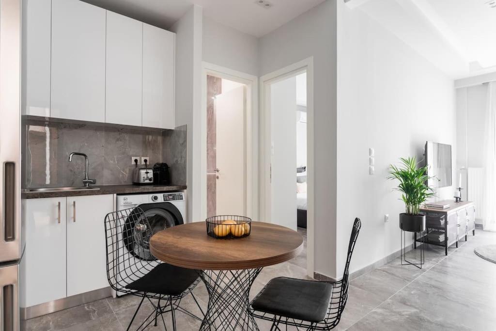 Sublime 1BR Apartment in Koukaki by UPSTREET - image 3