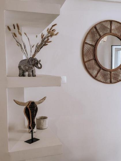 Bohemian Loft in Central Athens - image 15