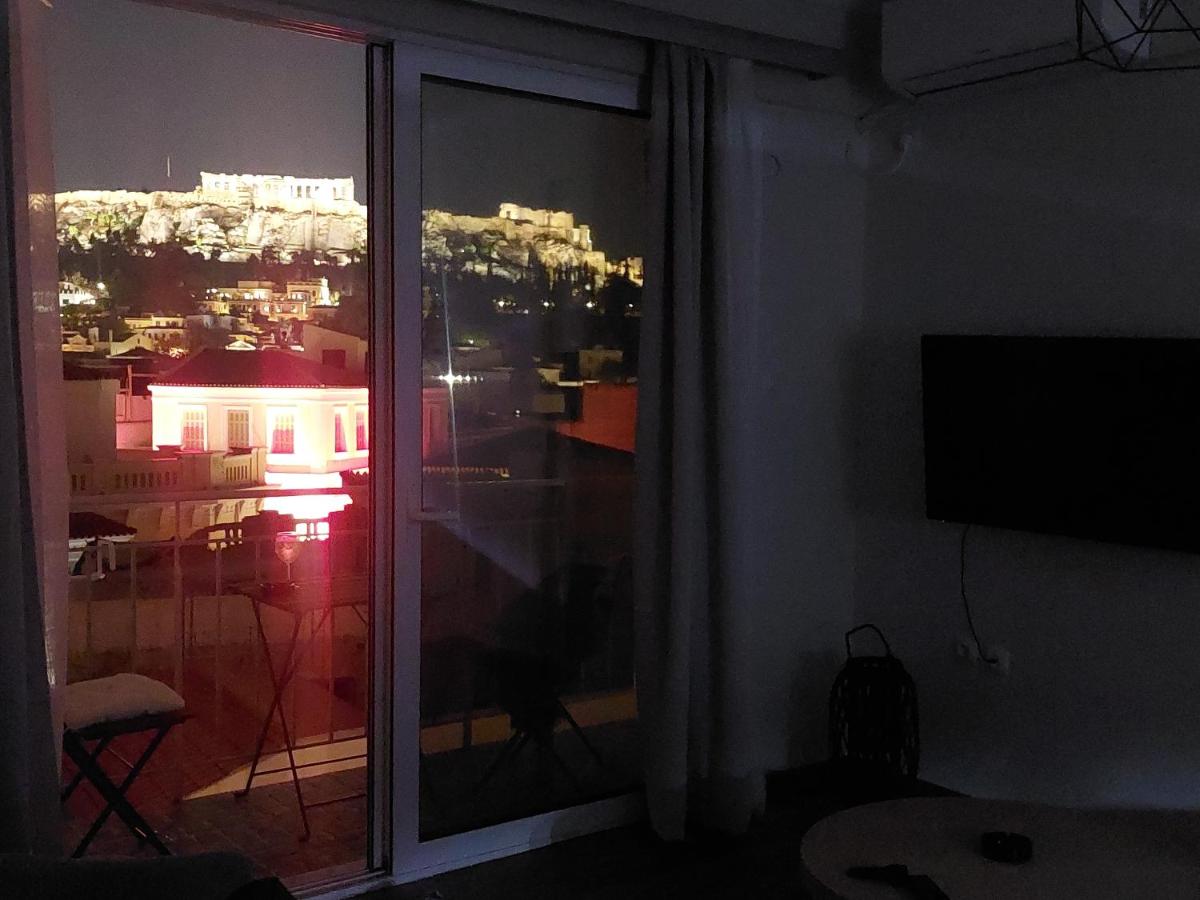 Luxury apartment overlooking the citadel of Tsakas - image 3