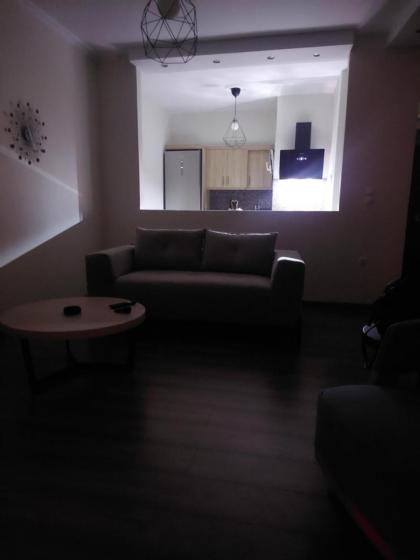 Luxury apartment overlooking the citadel of Tsakas - image 4