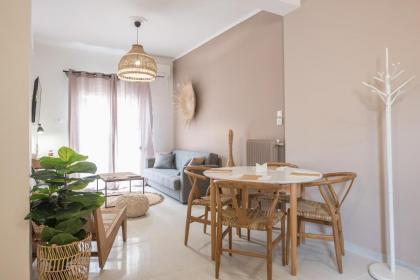 Nomad Pennie Home by CloudKeys Athens 