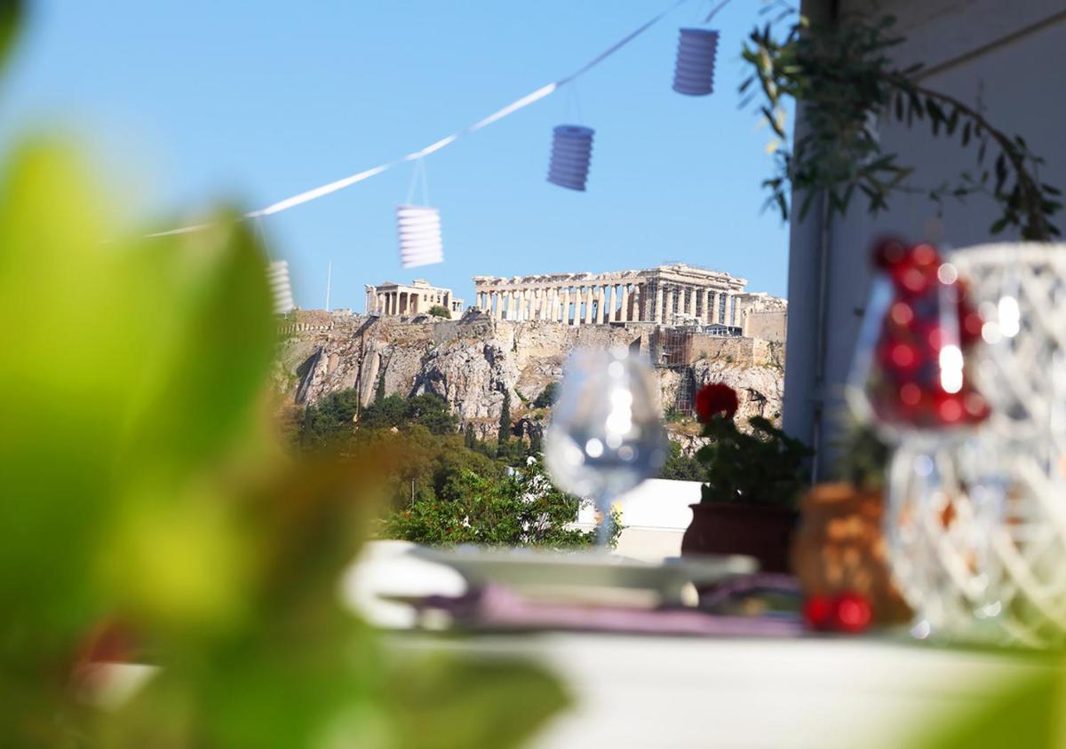 Live in Athens THISEIO Residencies Our first love #01 - image 6