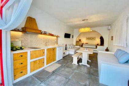 Holiday Home in Milos Island Greece - image 8