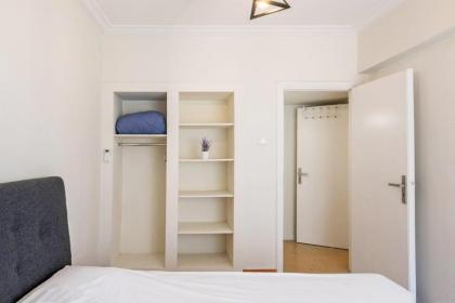 Spacious 3 bedroom apt in Eksarchia - image 15