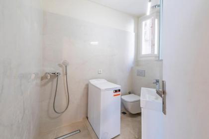 Spacious 3 bedroom apt in Eksarchia - image 18
