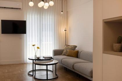 Lovely Apartment with View Next to Kallimarmaro - image 4