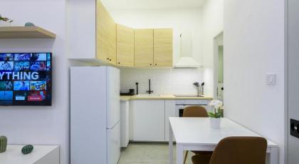 Beautiful studio in central location - image 4