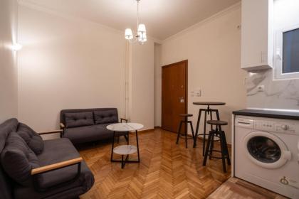 Metaxourgio 1st floor - image 14