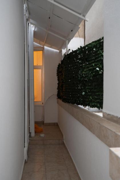 Metaxourgio 1st floor - image 16