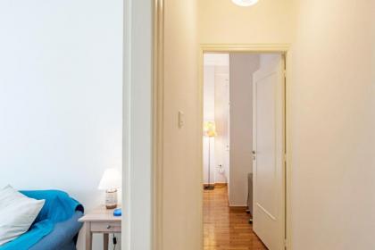 Quiet Central apt in picturesque Pagrati - image 11